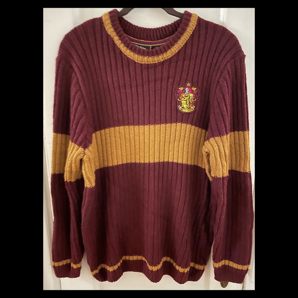 Harry Potter Gryffindor Quidditch Jumper(Sweater) Like New